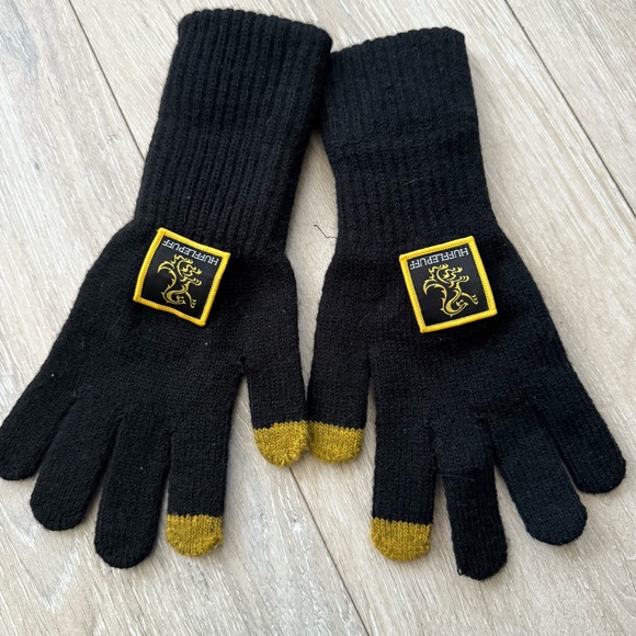 Warner Bros. Accessories - Black and Gold Knitted Gloves Harry Potter